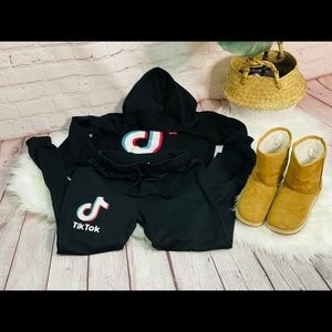 TikTok outfit